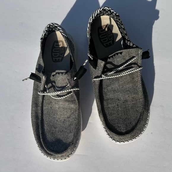Hey Dude Shoes - Hey Dude Wendy Chambray Woven Grey White Shoes Women’s Size 8
